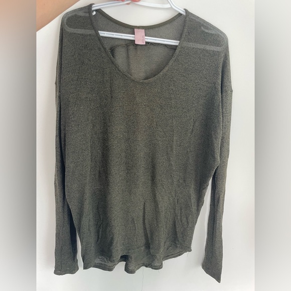 Cashmere Jolie sweater. Size small - Picture 1 of 2